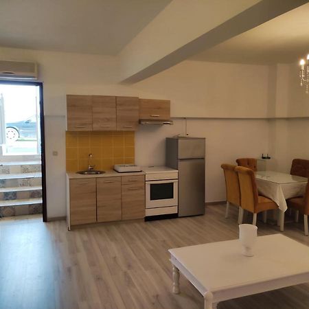 Superior Chic Family Apartment كالامباكا المظهر الخارجي الصورة